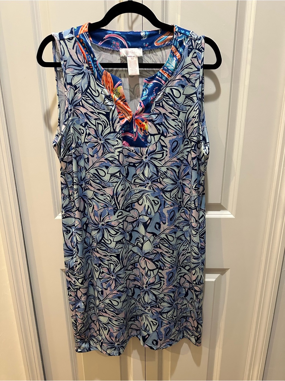 Stella Parker Vibrant Floral V-Neck Blouse - Navy & Coral